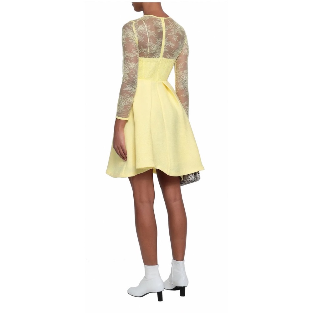 Sandro
Flared pleated lace and plissée-woven mini dress. Size: FR 34. - Picture 3 of 9